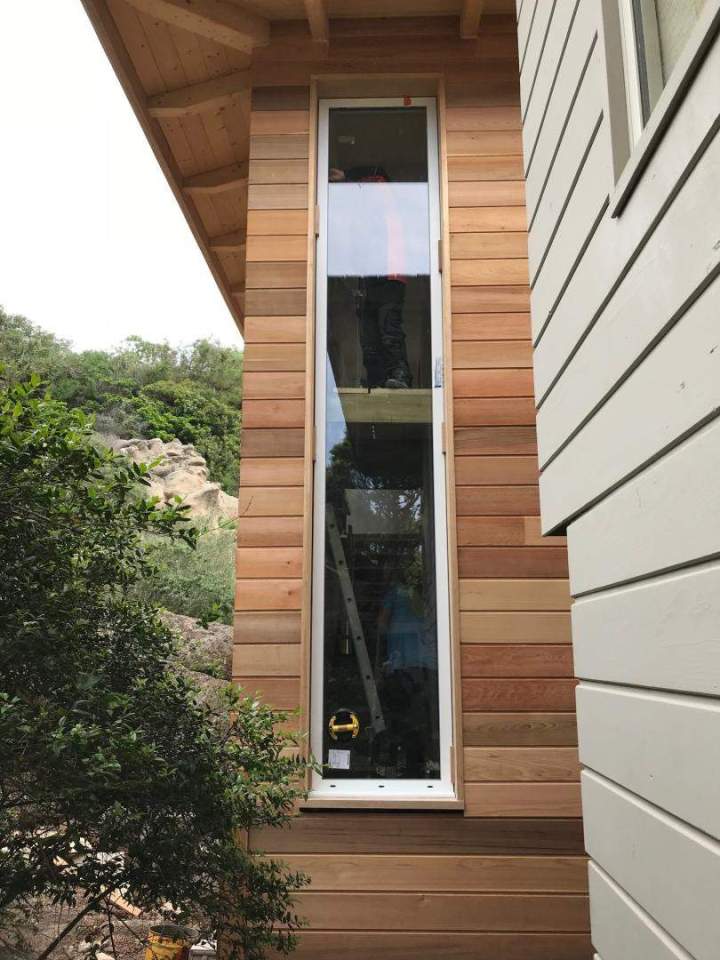 Fenêtre verticale avec cadre en PVC blanc Porto-Vecchio