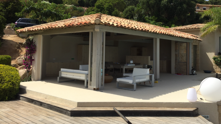 Pergola avec fermeture en volet roulant Porto-Vecchio