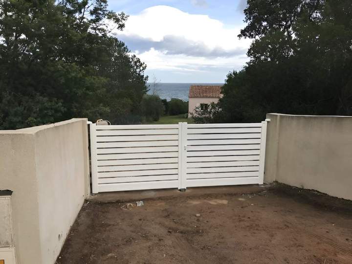 Accueil sécurisé et design élégant