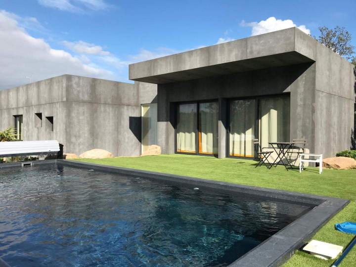 Grandes baies vitrées en alu Porto-Vecchio