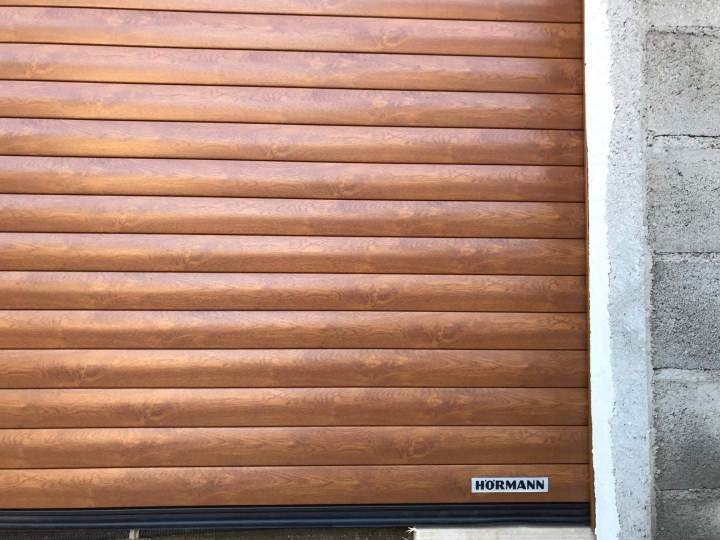 Porte de garage enroulable en aluminium Porto-Vecchio