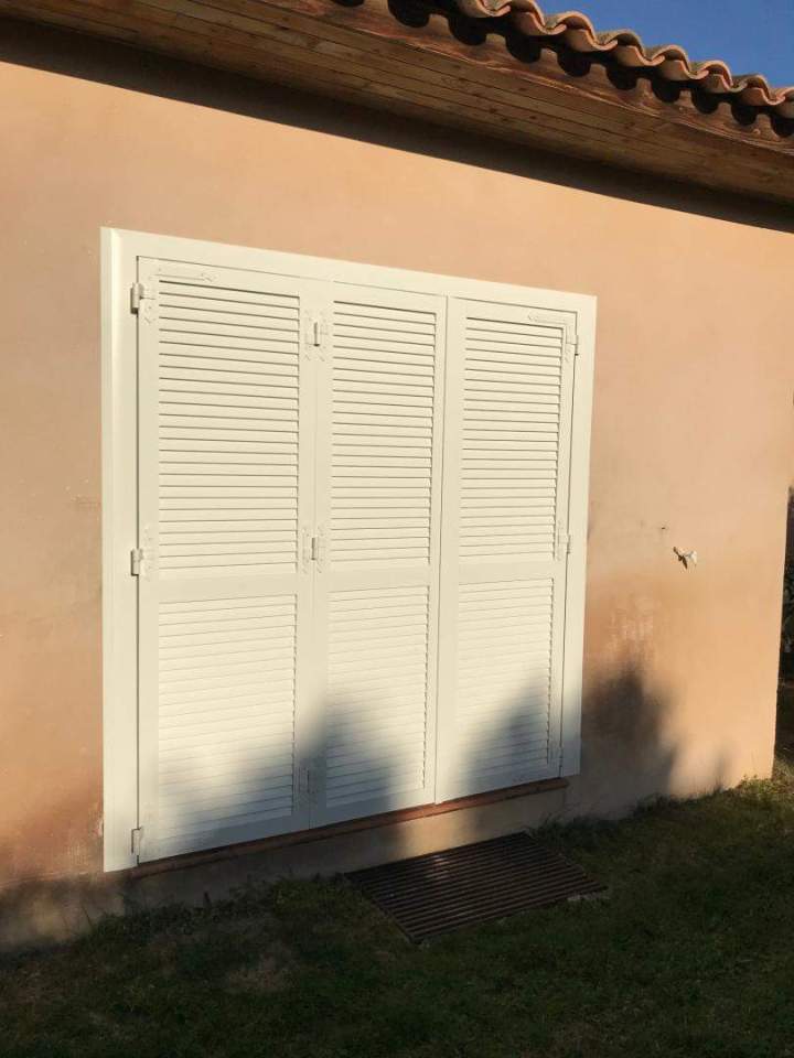 Fenêtre en volet battant Porto-Vecchio