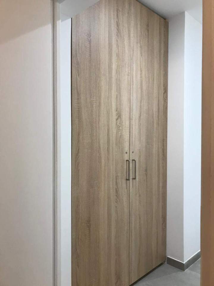 Conception de dressing sur mesure à deux portes Porto-Vecchio      