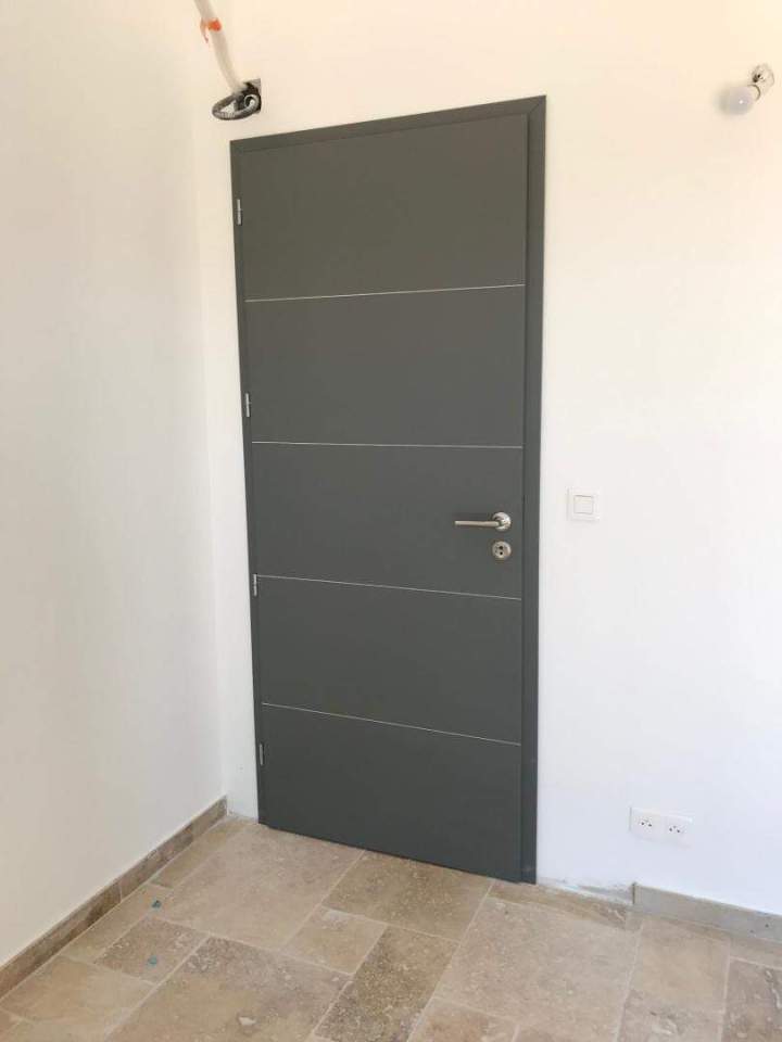 Pose de porte d'intérieur Porto-Vecchio