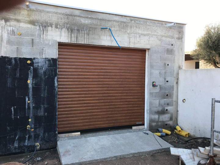 Installation de porte de garage en aluminium Porto-Vecchio