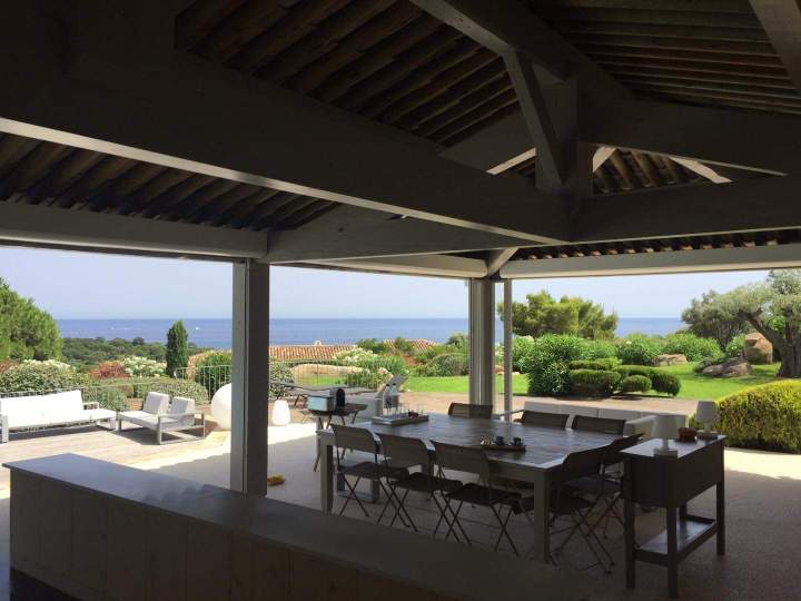 Terrasse couverte extérieure Porto-Vecchio